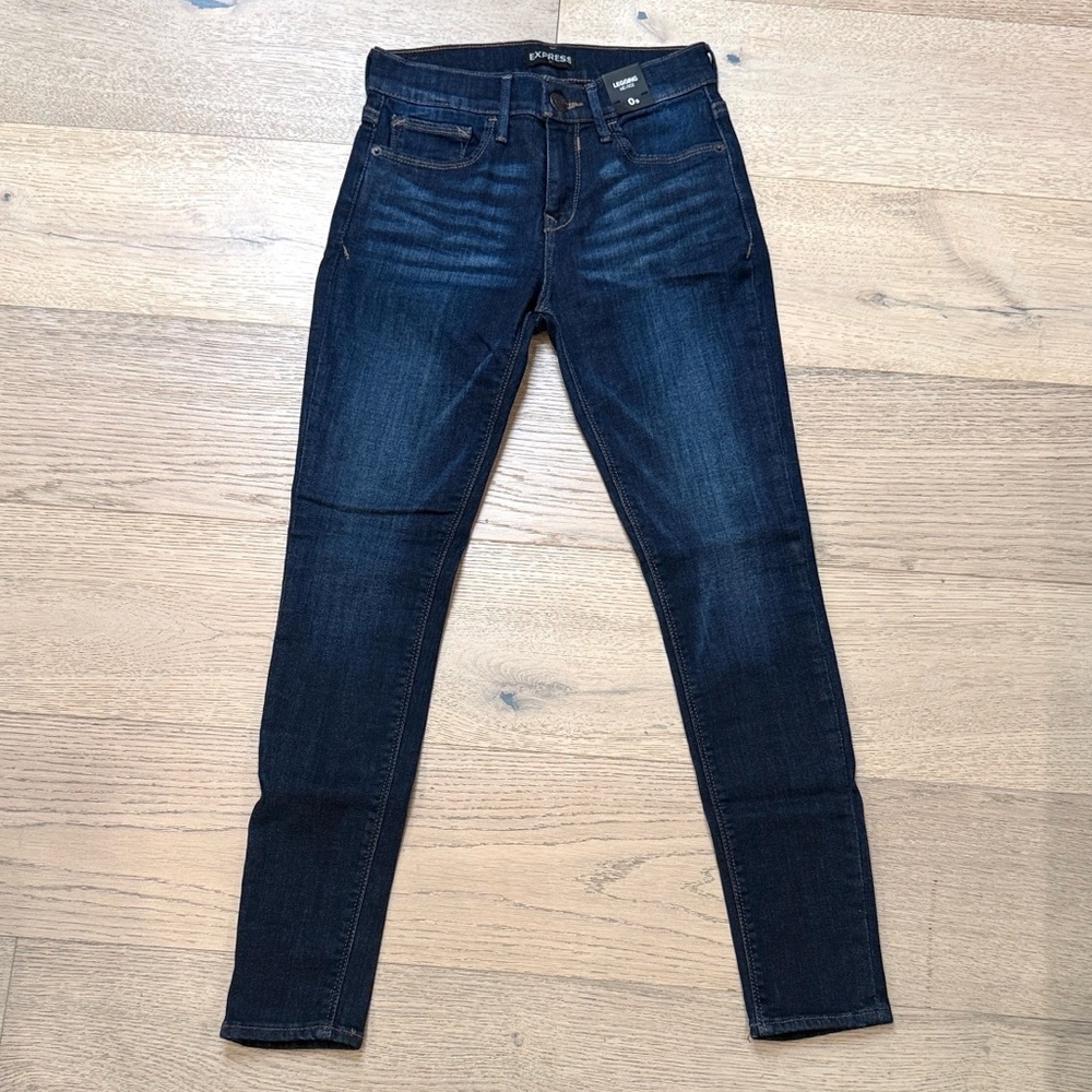 Express Women’s Mid-Rise Dark Indigo Skinny Jeans Legging – Size 0 Short – NWT